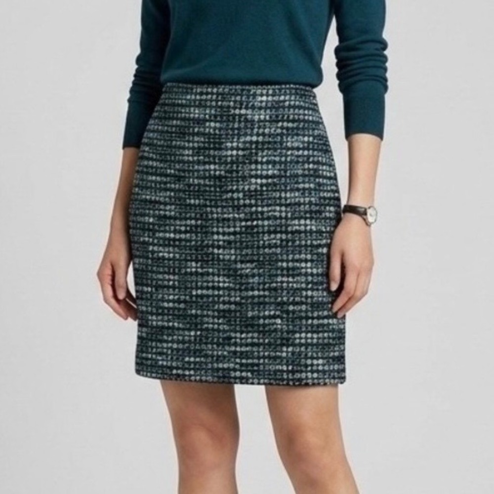 St. John Blue Multi Textured Wool Blend Tweed Knit Pencil Skirt Size 8